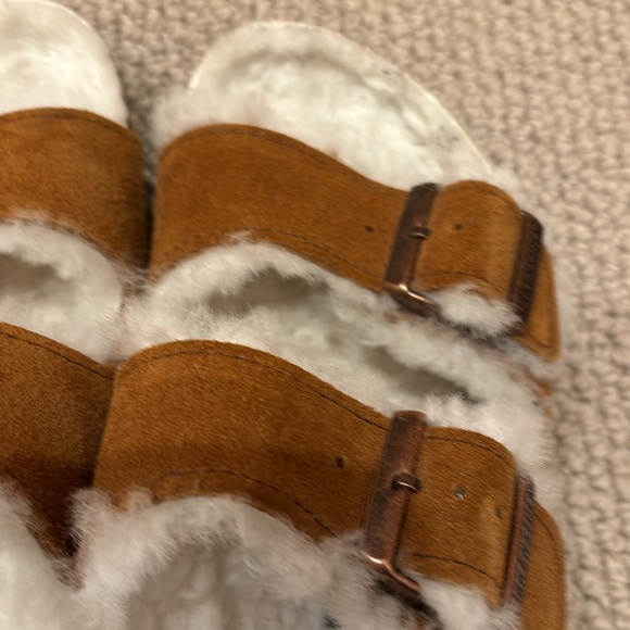 Birkenstocks sz 38 - Picture 3 of 6